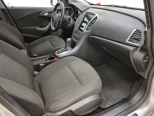 Opel Astra Cosmo, 2013 года, пробег 216093 км