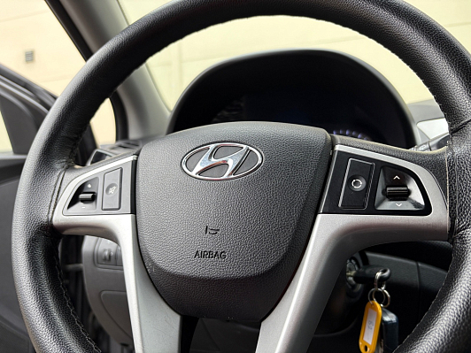 Hyundai Solaris Active, 2013 года, пробег 171127 км