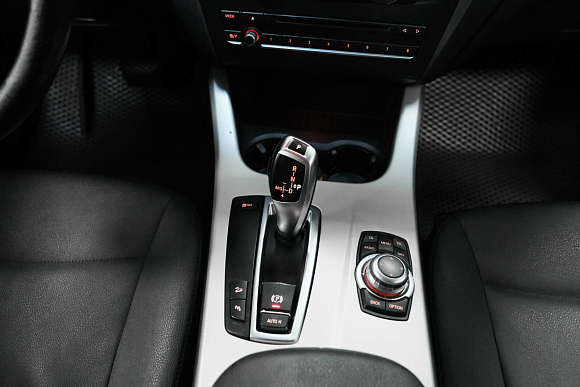 BMW X3, 2011 года, пробег 225000 км