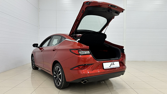 JAC J7 Luxury, красный