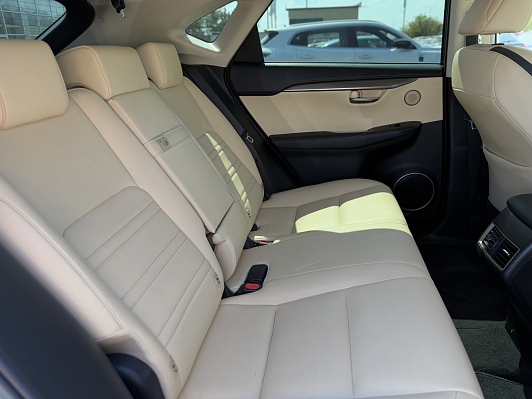 Lexus NX Luxury, 2015 года, пробег 100658 км