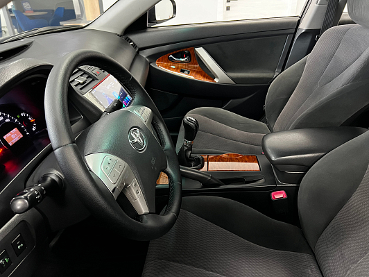 Toyota Camry, 2011 года, пробег 197093 км