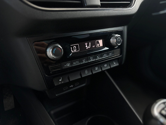 Skoda Rapid Hockey Edition, 2021 года, пробег 112450 км