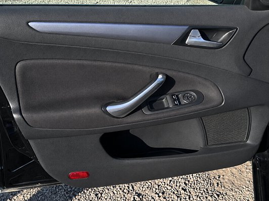 Ford Mondeo Ambiente, 2011 года, пробег 261138 км