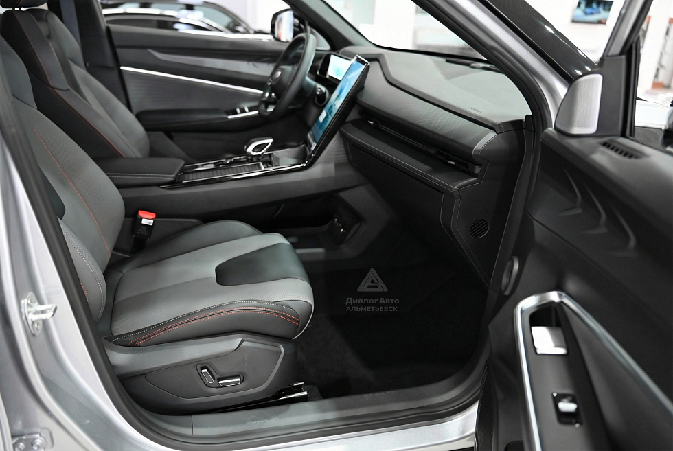 Geely Cityray Спорт, серебряный