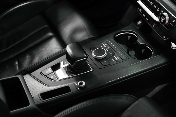 Audi A4 Advance, 2016 года, пробег 185000 км