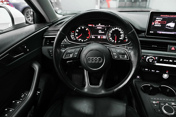Audi A4 Advance, 2016 года, пробег 185000 км