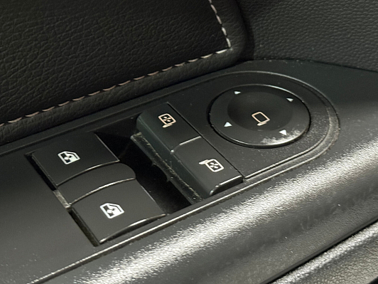 Opel Astra, 2012 года, пробег 168228 км