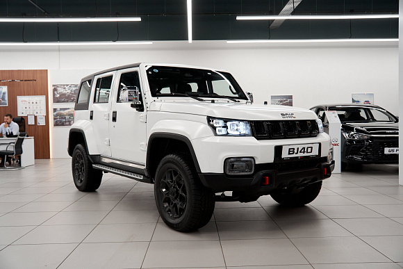 BAIC BJ40 Flagship, белый