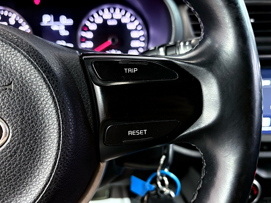 Kia Rio Лига Европы, 2018 года, пробег 100683 км