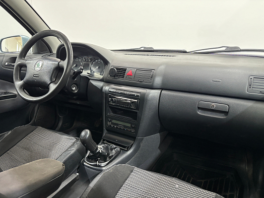 Skoda Octavia, 2002 года, пробег 348810 км