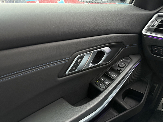 BMW 3 серии 320d xDrive M Sport Edition 21, 2020 года, пробег 111000 км