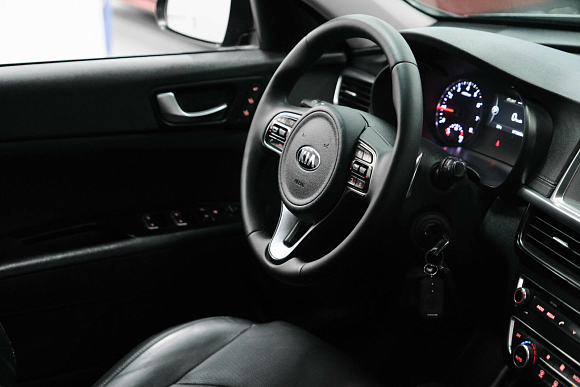 Kia Optima Luxe, 2018 года, пробег 171796 км