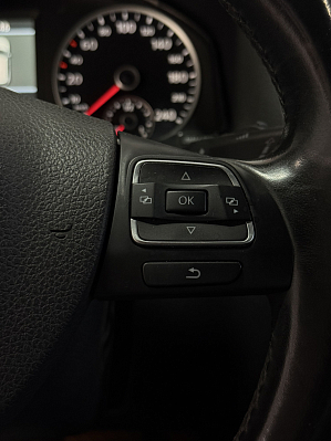 Volkswagen Tiguan Avenue, 2011 года, пробег 111000 км