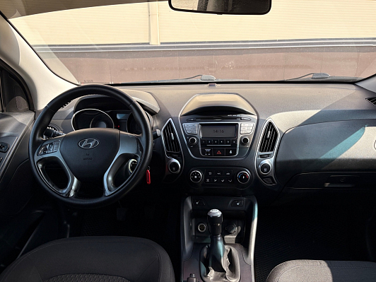 Hyundai ix35 Start, 2010 года, пробег 273004 км