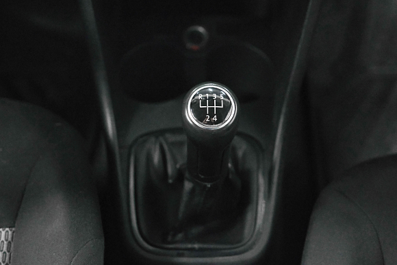 Volkswagen Polo Trendline, 2012 года, пробег 230000 км