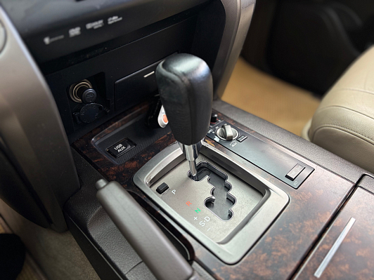 Toyota Land Cruiser, 2011 года, пробег 321650 км