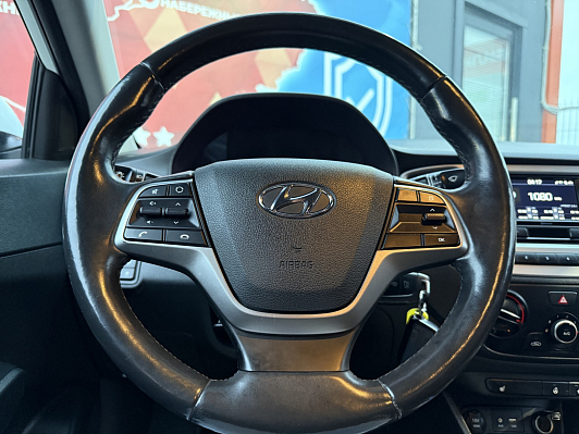 Hyundai Solaris Comfort, 2018 года, пробег 100000 км