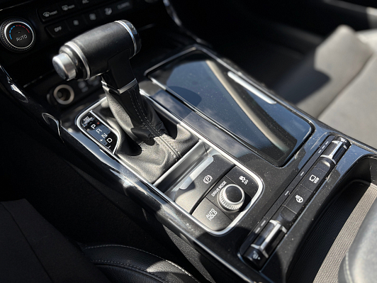 Kia Stinger Luxe, 2019 года, пробег 146883 км