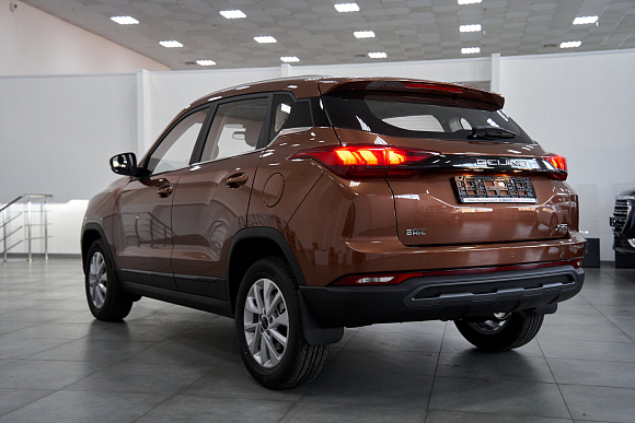 BAIC X35 Luxury, оранжевый