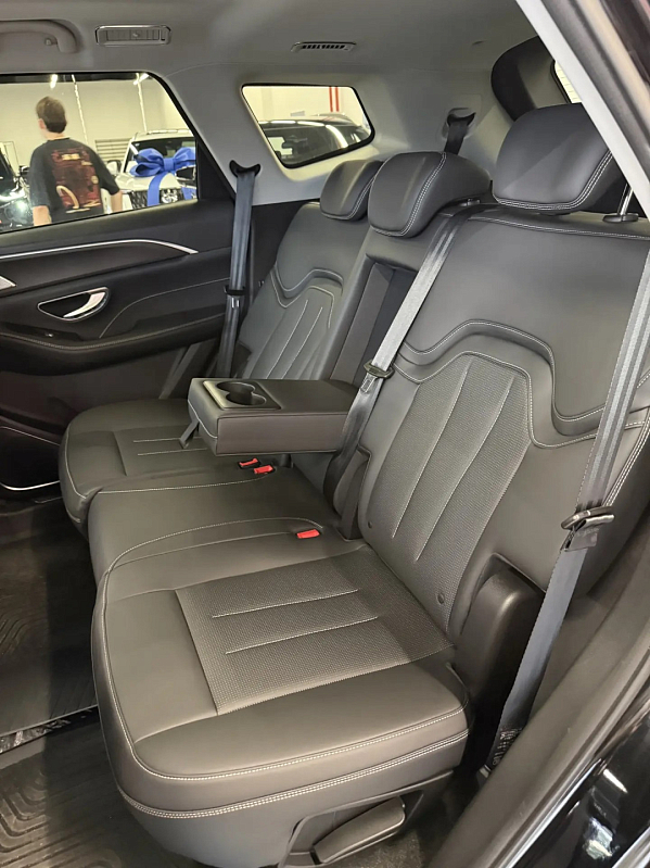 Jetour X90+ Премиум 7 мест, черный