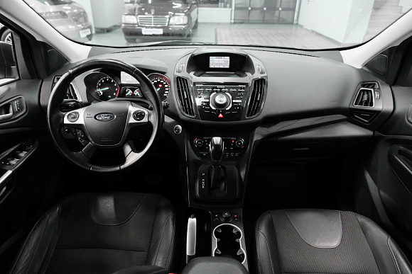 Ford Kuga Titanium, 2016 года, пробег 140792 км