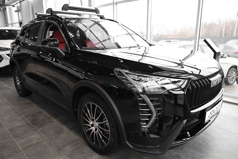 Haval Jolion Премиум, черный