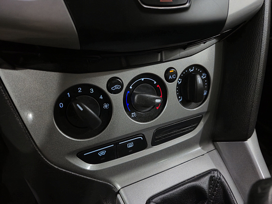 Ford Focus Trend, 2012 года, пробег 146961 км