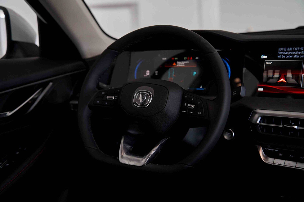 Changan UNI-S Техно, белый