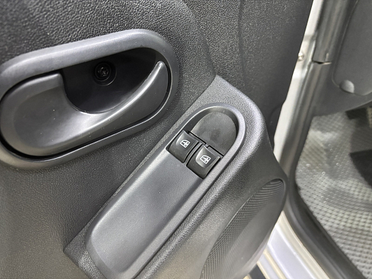 Renault Duster Life, 2016 года, пробег 148227 км