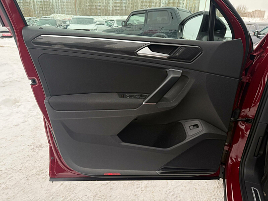 Volkswagen Tiguan Exclusive, 2018 года, пробег 133235 км
