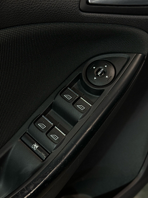Ford Focus Titanium, 2012 года, пробег 189000 км