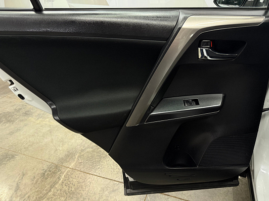 Toyota RAV4, 2018 года, пробег 122497 км