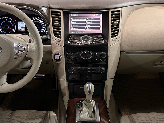 Infiniti QX70 Elegance, 2016 года, пробег 160258 км
