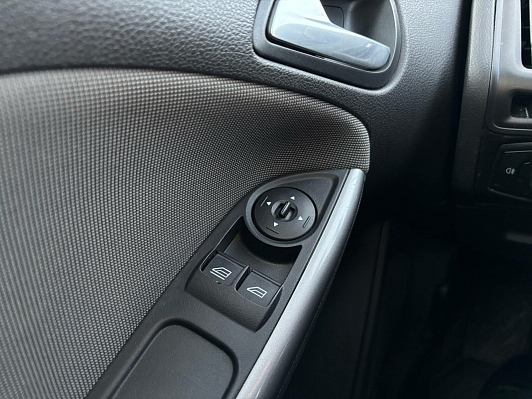 Ford Focus SYNC Edition, 2013 года, пробег 212500 км