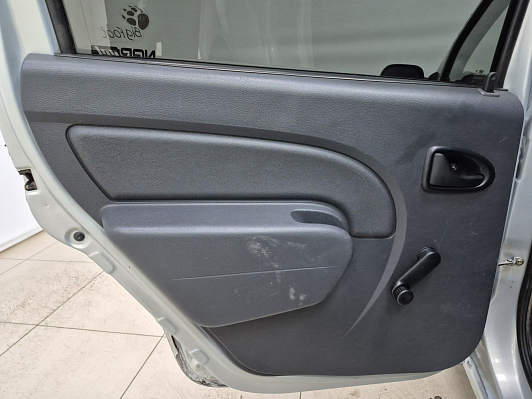 Renault Logan Authentique, 2006 года, пробег 318537 км