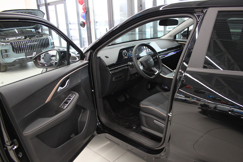 Omoda C5 Active, черный