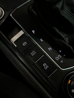 Volkswagen Tiguan, 2017 года, пробег 149000 км