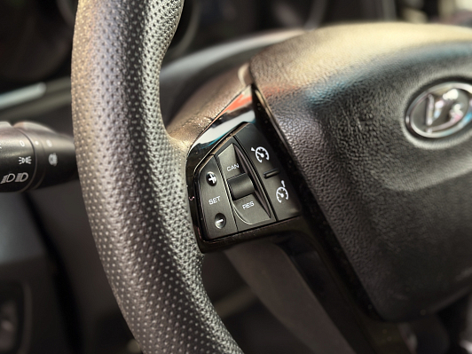 Lada (ВАЗ) XRAY Optima Air conditioner (2018), 2017 года, пробег 128280 км