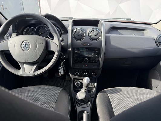 Renault Duster Expression, 2017 года, пробег 152000 км