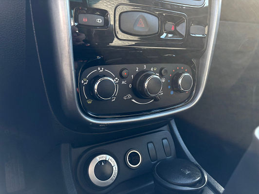Renault Duster Privilege, 2012 года, пробег 218833 км