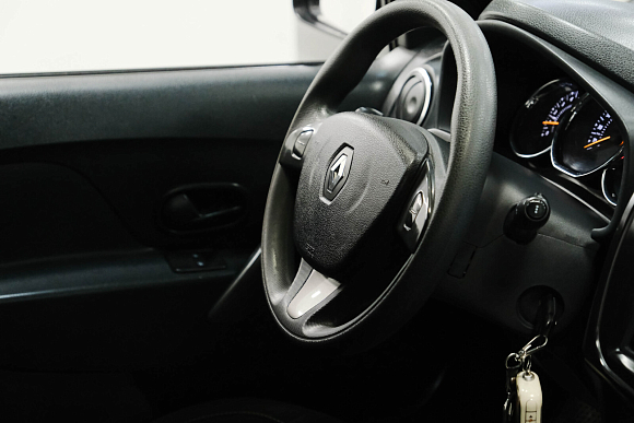 Renault Sandero Confort, 2017 года, пробег 118285 км