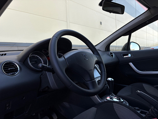 Peugeot 308 Premium, 2010 года, пробег 152170 км