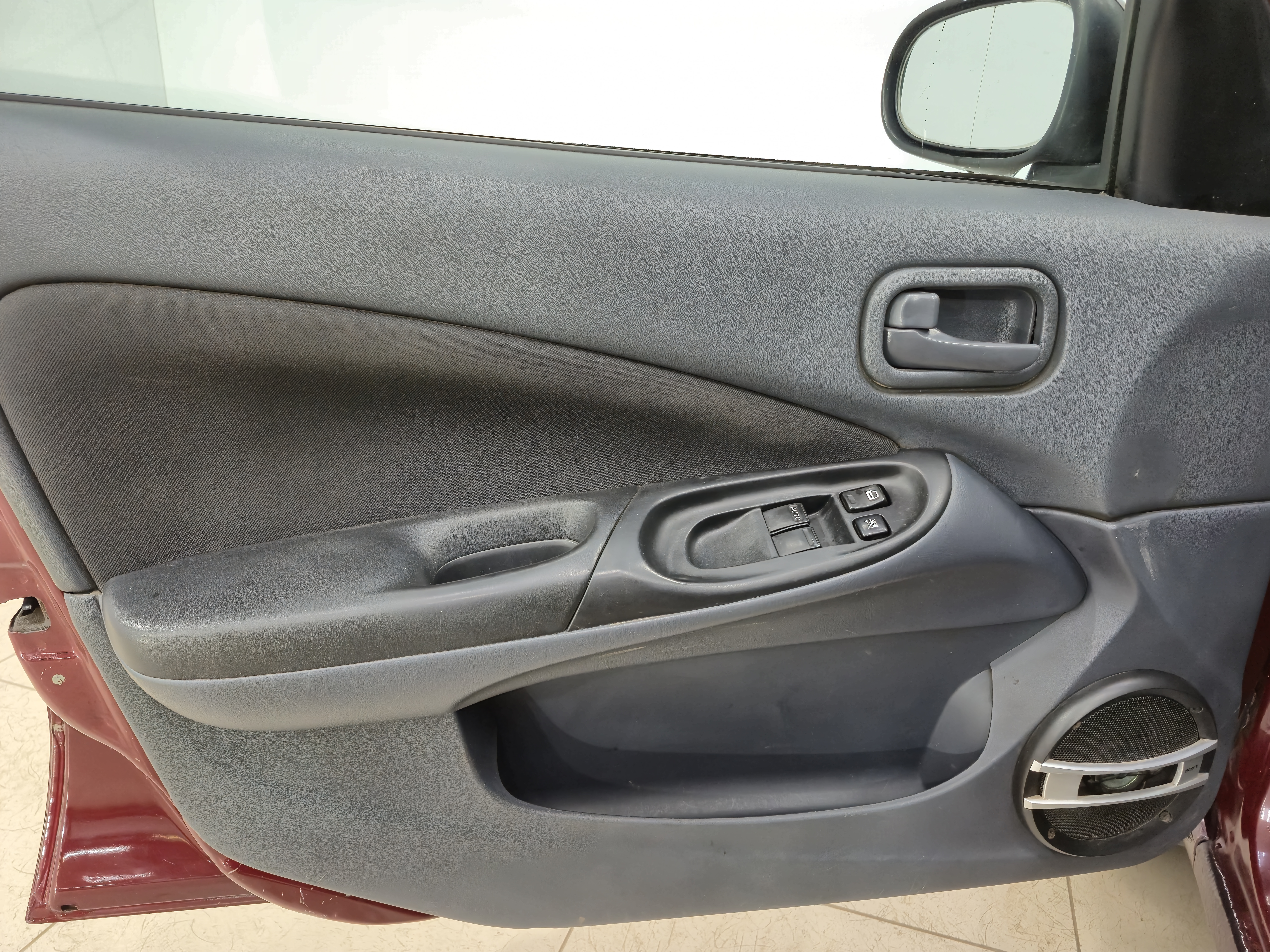 Nissan Almera, 2004 года, пробег 179423 км