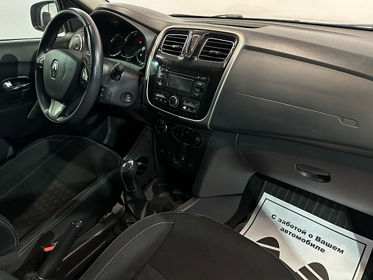 Renault Sandero Confort, 2016 года, пробег 140000 км