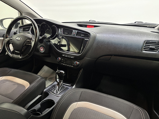 Kia Ceed Luxe, 2015 года, пробег 147700 км