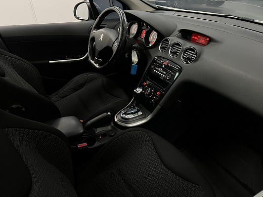 Peugeot 308 Allure, 2012 года, пробег 130000 км