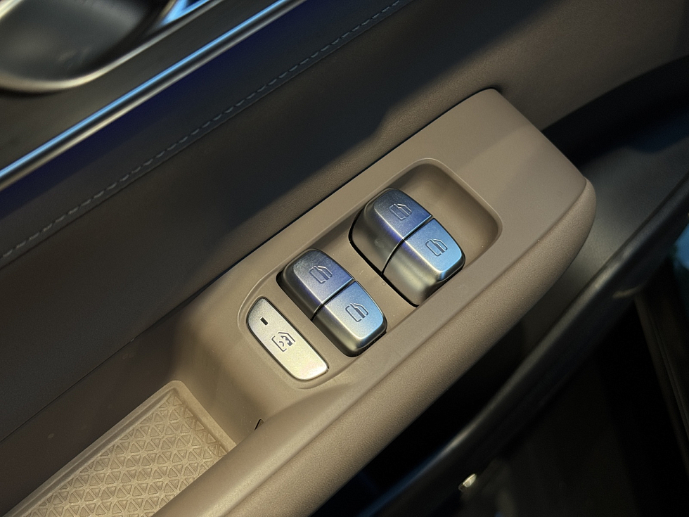 Tenet T8 Ультра 4WD, зеленый