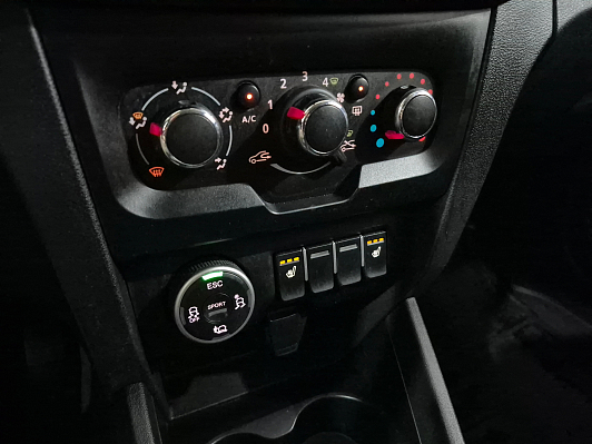 Lada (ВАЗ) XRAY Luxe Prestige (2018-2021), 2019 года, пробег 73988 км