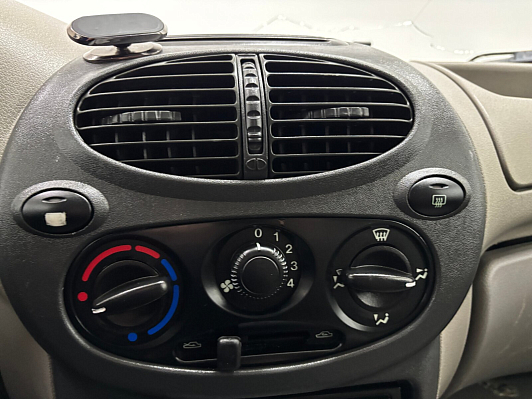 Lada (ВАЗ) Kalina, 2011 года, пробег 181365 км